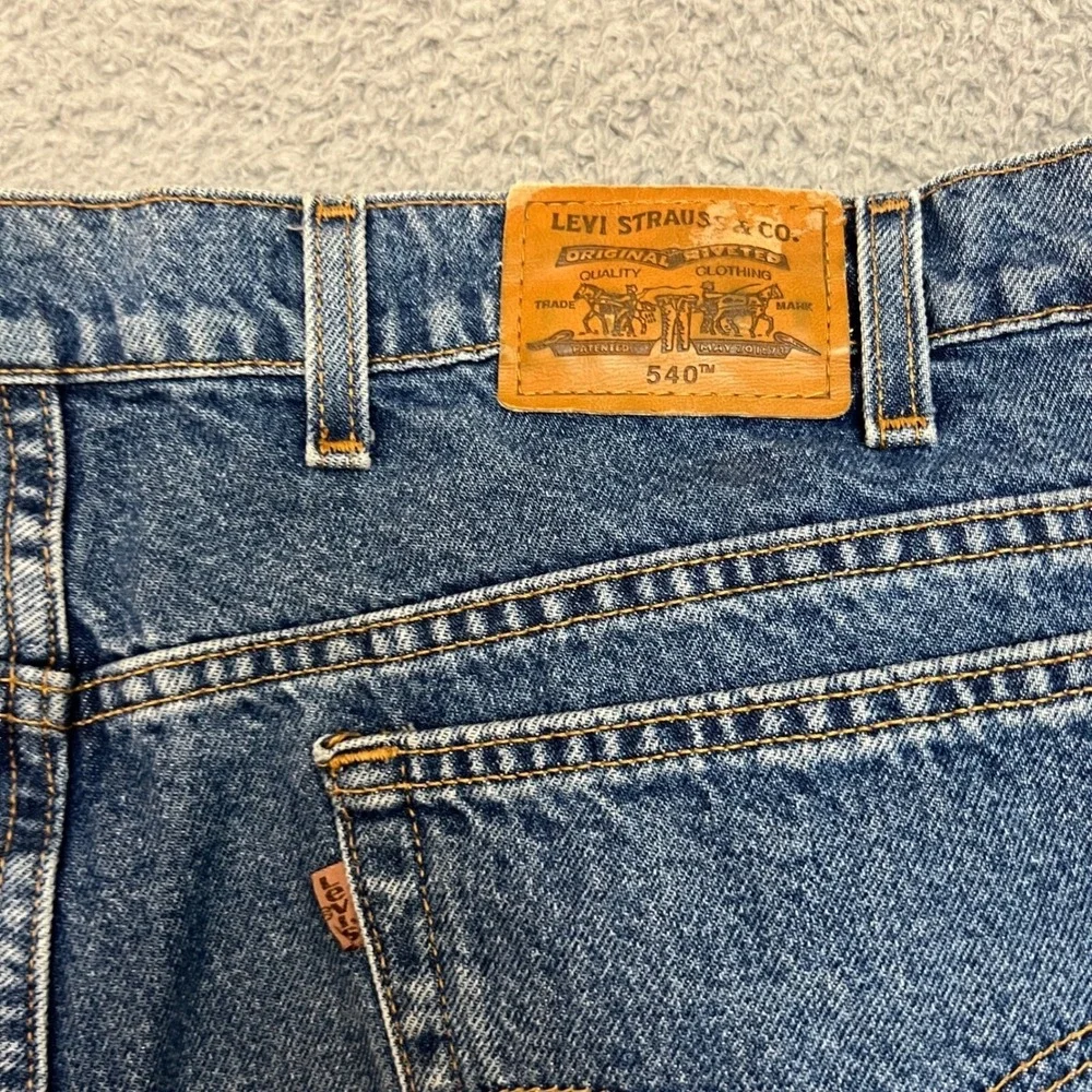Levi 540 Jeans Mens 44x30 Blue Excellent Relaxed Fit Straight Leg Denim